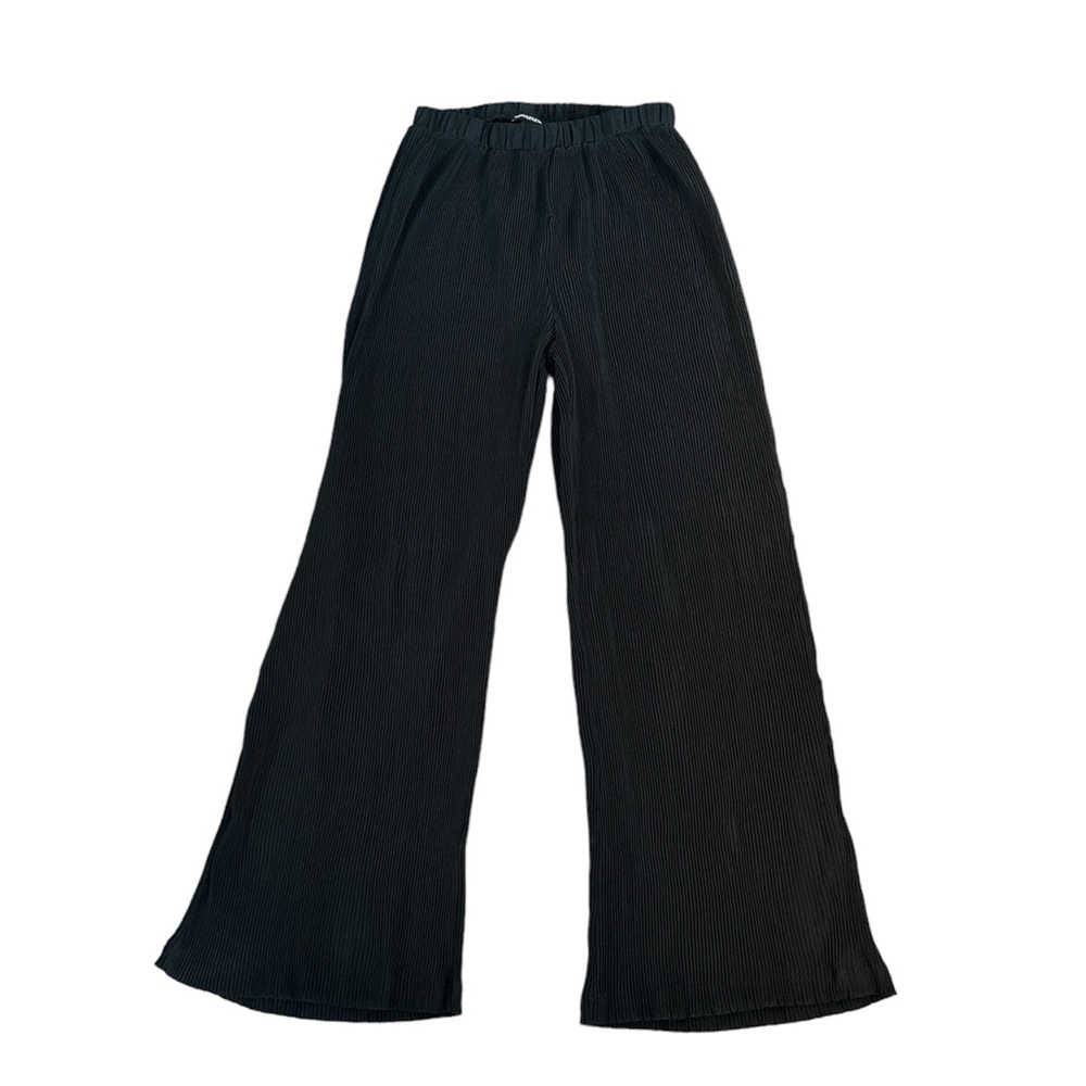 Black Woven Pleated Wide Leg Trousers